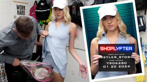 Shoplyfter 24.01.20 Skyler Storm .